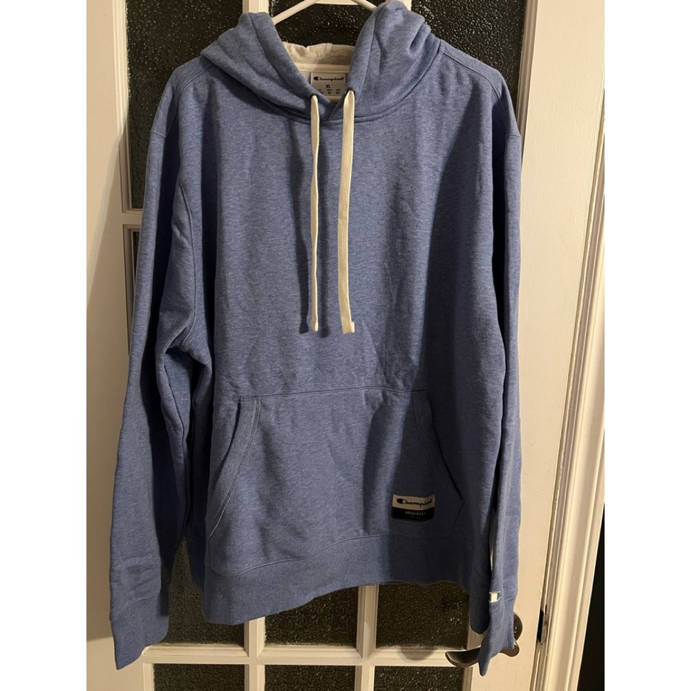 NWOT Champion hoodie size XL